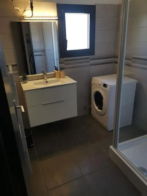Haut De Villa Renovee En 2023 Saint-Maime Apartment