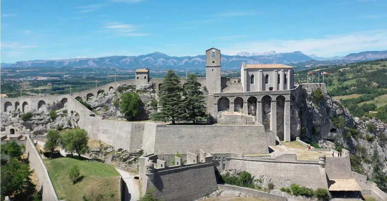 Haut De Villa Renovee En 2023 Saint-Maime 0*,  France